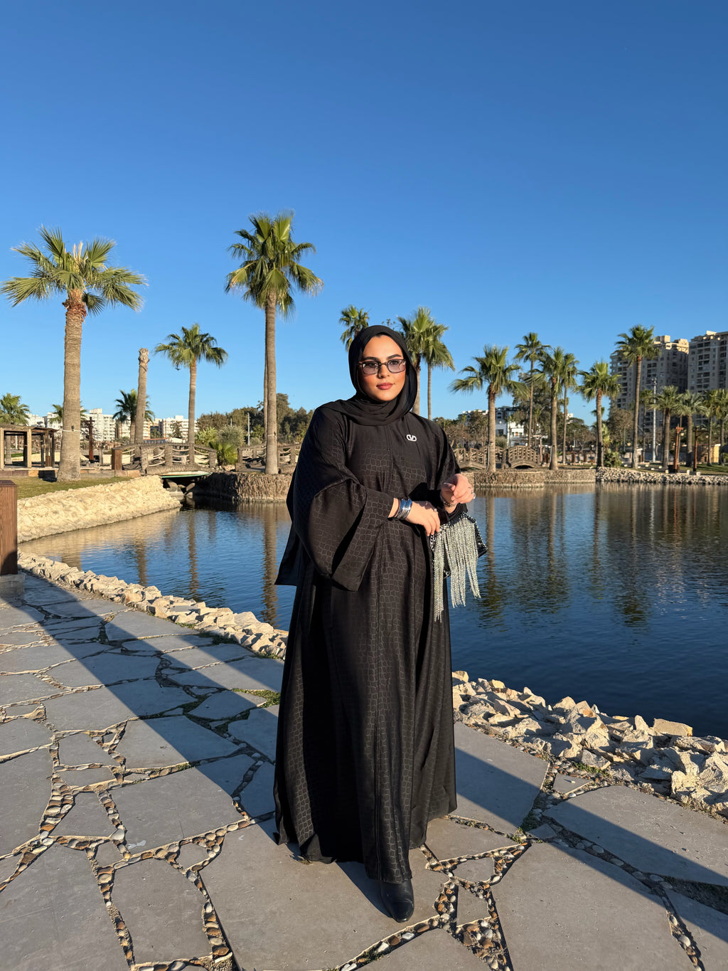 Mona Abaya